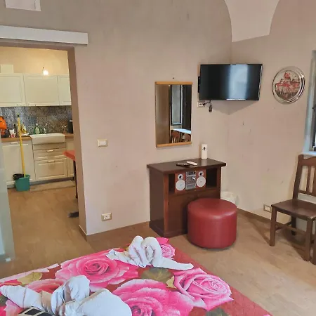 Pantaleone Holiday House *