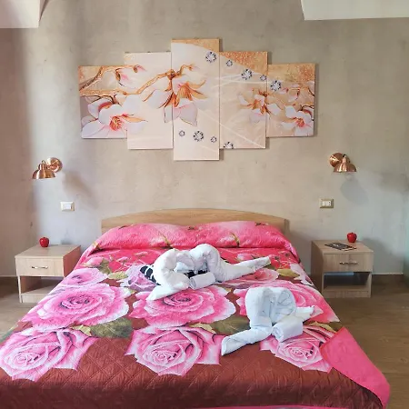 Pantaleone House Апартаменты *